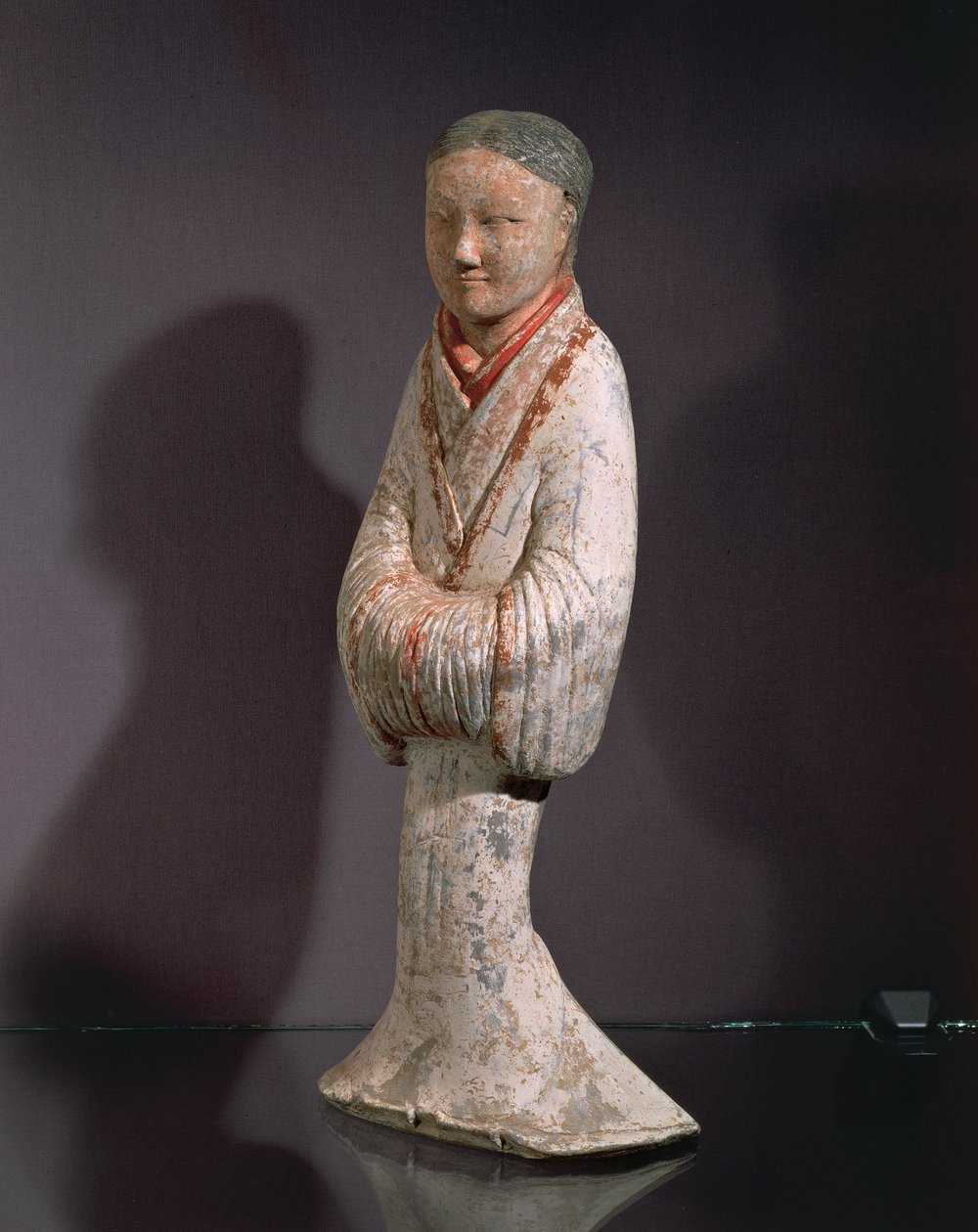 Dame en position debout (terre cuite) - Western Han Dynasty Chinese School