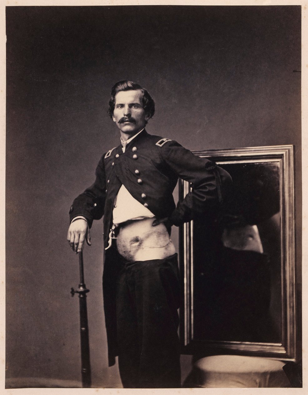 Major H. A. Barnum, rétablissement après une blessure par balle pénétrante de l