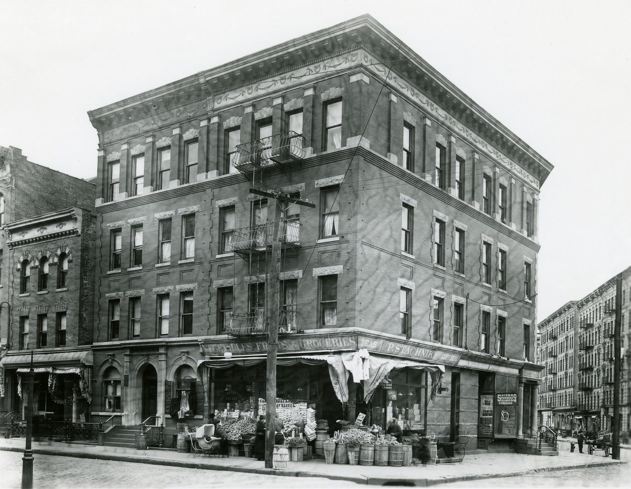767 East 152nd Street, 7 décembre 1915 - William Davis Hassler