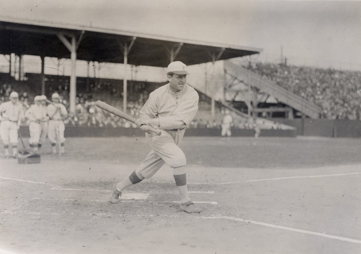 Mike Donlin, voltigeur des Pittsburgh Pirates, prenant un swing d