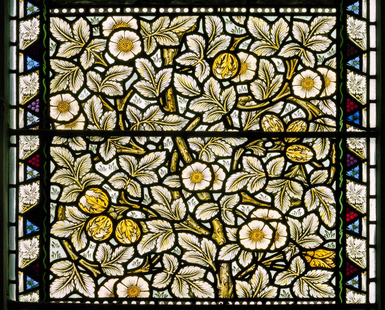 Kirkcaldy Old Kirk, Roses sauvages et noisettes, 1886 - William Morris