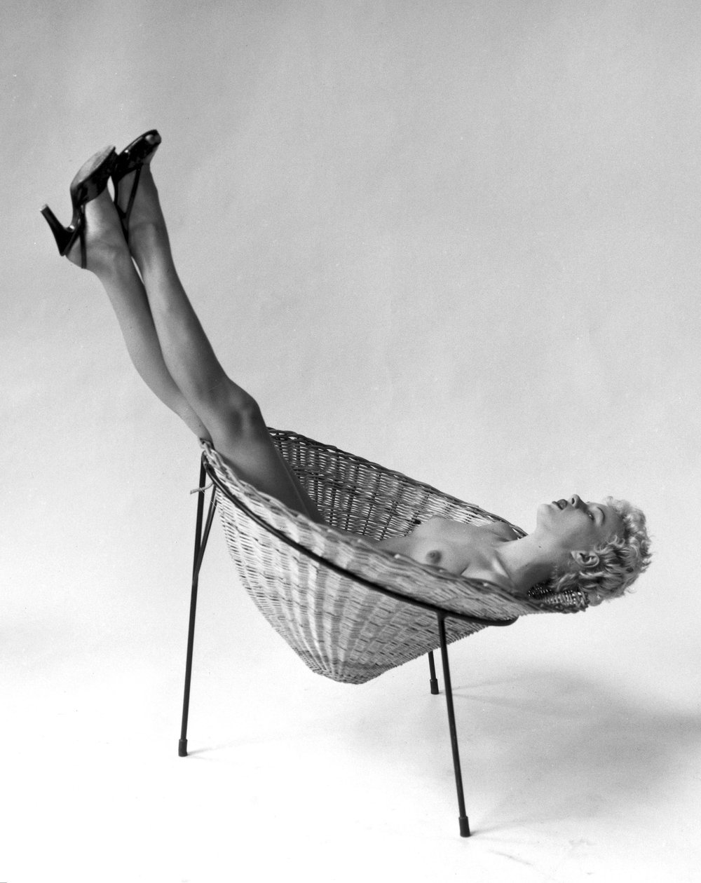 Nu allongé sur une chaise longue", 3 mai 1955 - Zoltan Glass