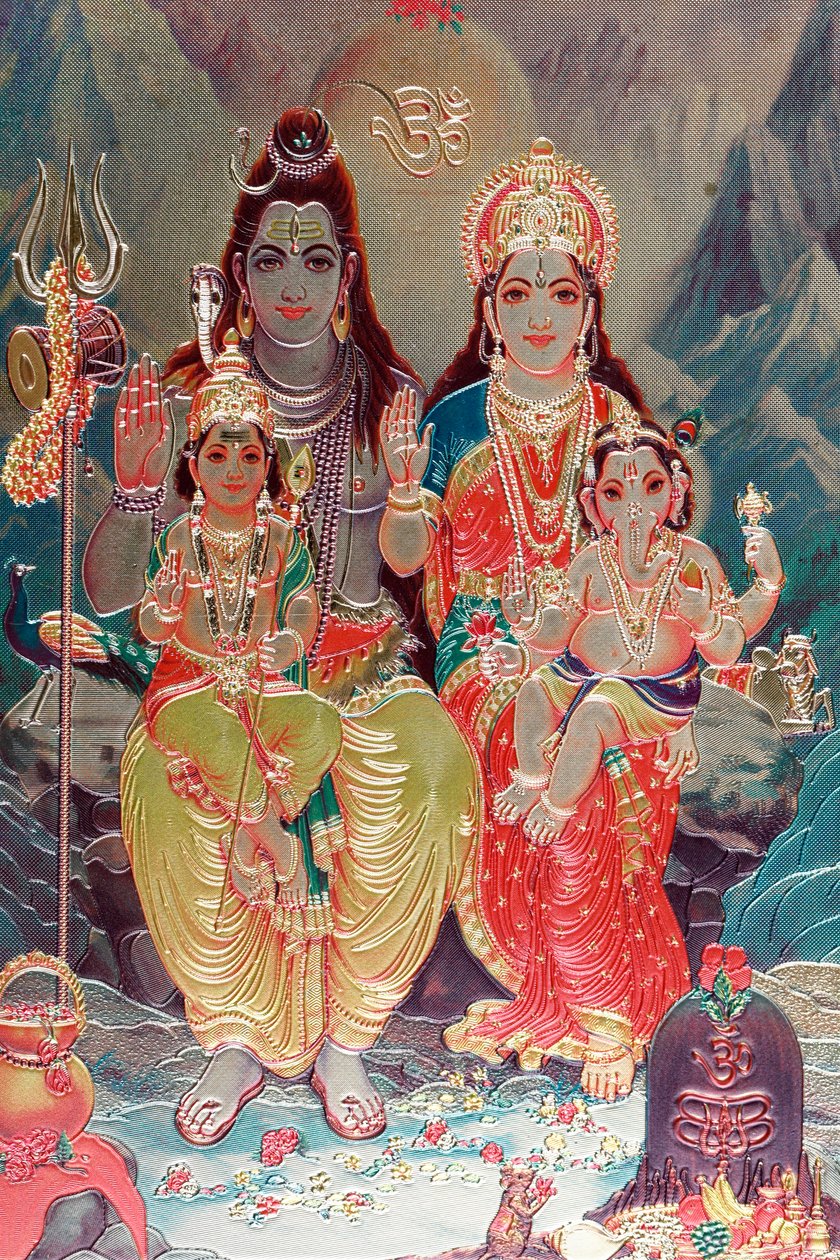 Dieu Shiva et déesse Parvati avec leur fils Ganesha - . .