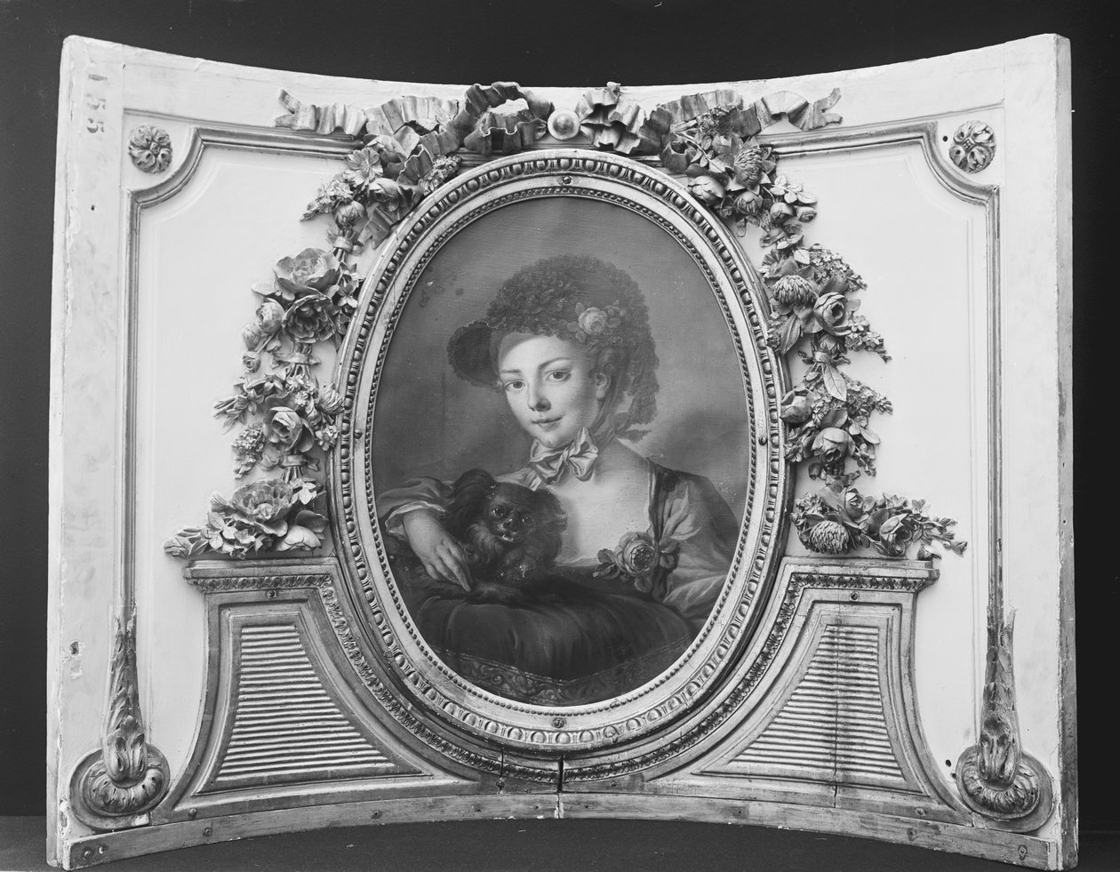 Femme avec un chien, 1770-90 - ca. 1775 . French Painter