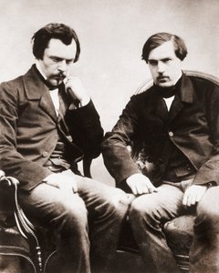 Les frères Edmond de Goncourt (1822-1896) et Jules de Goncourt (1830-1870) critiques littéraires et écrivains français, photo de Gaspard Félix Tournachon dit Félix Nadar (1820-1910) vers 1855 - Nadar