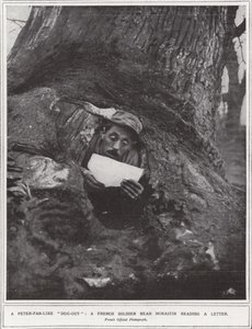 Un soldat français près de Monastir lisant une lettre - (after) English photographer
