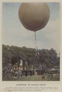 Ascension en Ballon Captif - (after) French Photographer