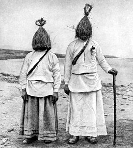 Une paire de garçons de paille, Irlande, 1922 - A. W. Cutler