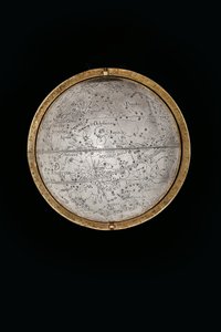 Deux globes terrestres et célestes exceptionnels, soutenus par Hercule et Atlas, Augsbourg