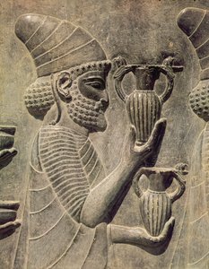 Phénicien portant deux vases en offrande (détail)