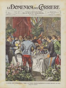 Le concours hippique international à Turin, les officiers étrangers fraternisent avec les nôtres en portant un toast à l