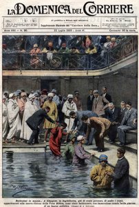 Baptêmes de masse : à Glasgow, en Écosse, plus de cent personnes, membres de la nouvelle Église de la Vraie Bible, ont été baptisées dans la piscine municipale. Illustration de Beltrame. La Domenica del Corriere. 22/07/1928 - Achille Beltrame