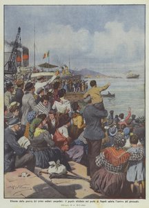 Retour de la guerre des premiers soldats démobilisés, la foule au port de Naples salue - Achille Beltrame