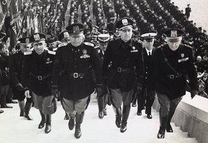 Mussolini à une parade militaire - Achille Villani