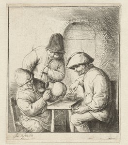 Homme regardant dans une cruche vide, deux hommes regardant