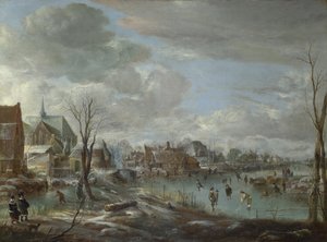 Une rivière gelée près d