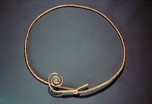 Torque, de Tara, Comté de Meath, Âge du Bronze moyen
