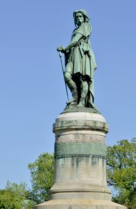 Statue colossale de Vercingétorix (72-46 av. J.-C.), chef gaulois - Sculpture de Millet Aimé (1819-1891)