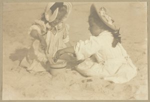 Fiola Flannery, Kitty Stieglitz