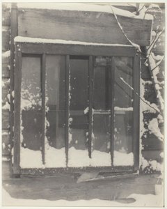 Fenêtre : Bois, Verre, Neige - Alfred Stieglitz