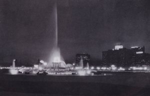 Chicago : Fontaine de Buckingham, illumination nocturne - American Photographer (after)