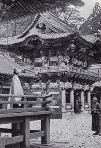 Sculptures merveilleuses du temple bouddhiste de Yakushi - American Photographer (after)
