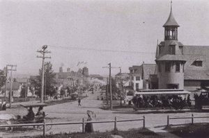 Old Orchard Beach, Maine : Old Orchard en direction de la plage - American Photographer (after)