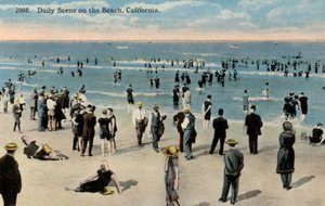 Personnes se relaxant à la plage, Californie, USA - American Photographer (after)