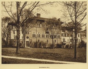 Université de Princeton : McCormick Hall (photo n/b)