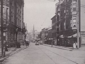 Providence, Rhode Island : Rue Westminster Est depuis la cathédrale - American Photographer (after)