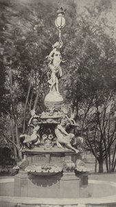 La fontaine allemande (photo n/b) - American Photographer (after)