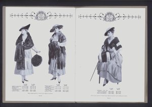 Double page du Théâtre de la mode en fourrure - American Photographer (after)