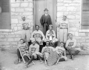 Joueurs de baseball afro-américains du Morris Brown College, Atlanta, Géorgie, vers 1899 (tirage argentique) - American Photographer