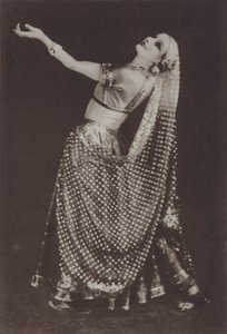 Ann Pavlova en Rhada dans "Oriental Impressions" (photo n/b) - American Photographer