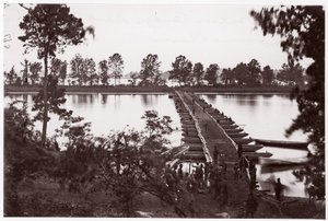 Construction des quartiers à Fort Brady, vers 1865 (tirage à l