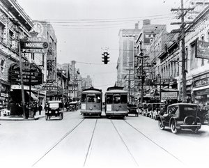 Rue Elm, Dallas 1922 - American Photographer