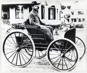 Première automobile américaine, conçue et construite par Charles et Frank Duryea - American Photographer