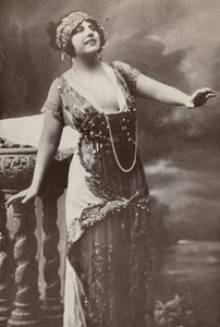 Geraldine Farrar, dans le rôle de "Tosca" (photo n/b) - American Photographer