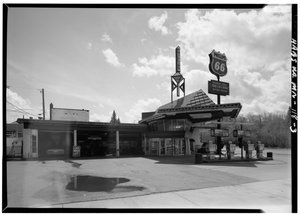 Station-service Lindholm Oil Company, Cloquet, Minnesota (photo n/b)