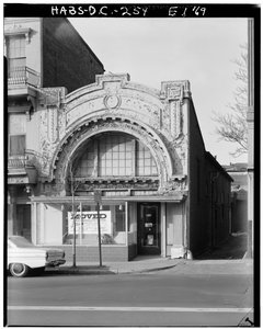 Théâtre Mount Vernon, 918 Ninth Street Northwest, Washington, District of Columbia, DC, 30 novembre 1969 (photo n/b) - American Photographer