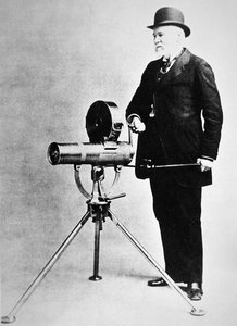 Richard J. Gatling, montré avec le modèle Bulldog de 1893