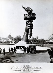 La main et la torche de la Statue de la Liberté, 1876 - American Photographer