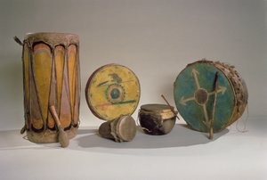 Une collection de tambours amérindiens