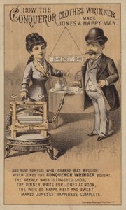 Couple heureux admirant un essoreur de vêtements Conqueror - American School
