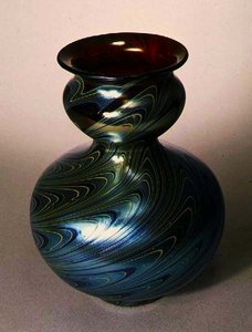 Vase en forme de double gourde Tiffany, New York, vers 1890 - American School