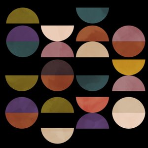 Cercles centraux en terre cuite, noir 1 - Ana Rut Bre