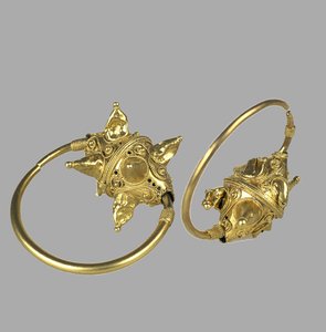 Pendentif en or Kolt, 11ème-12ème siècle - Ancient Russian Art
