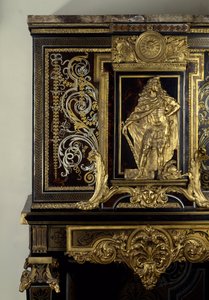 Cabinet ornant la figure du roi Louis XIV (1638-1715) en Hercule Gaulois. (détail) - Andre Charles Boulle