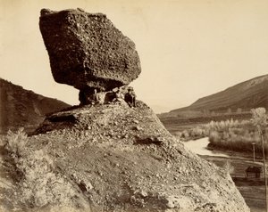 Sphinx de la vallée, extrait de The Great West Illustrated in a Series of Photographic Views across the Continent taken along the line of the Union Pacific Railroad West from Omaha, Nebraska by A.J. Russell, Volume I - Andrew Joseph Russell
