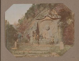 Trois hommes près d